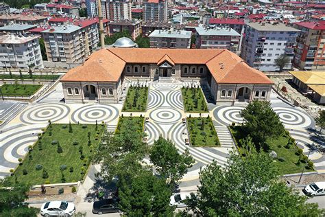 S­i­v­a­s­­t­a­ ­Ş­e­h­i­r­ ­v­e­ ­S­a­n­a­y­i­ ­M­e­k­t­e­b­i­ ­M­ü­z­e­s­i­­n­d­e­ ­s­o­n­a­ ­y­a­k­l­a­ş­ı­l­d­ı­